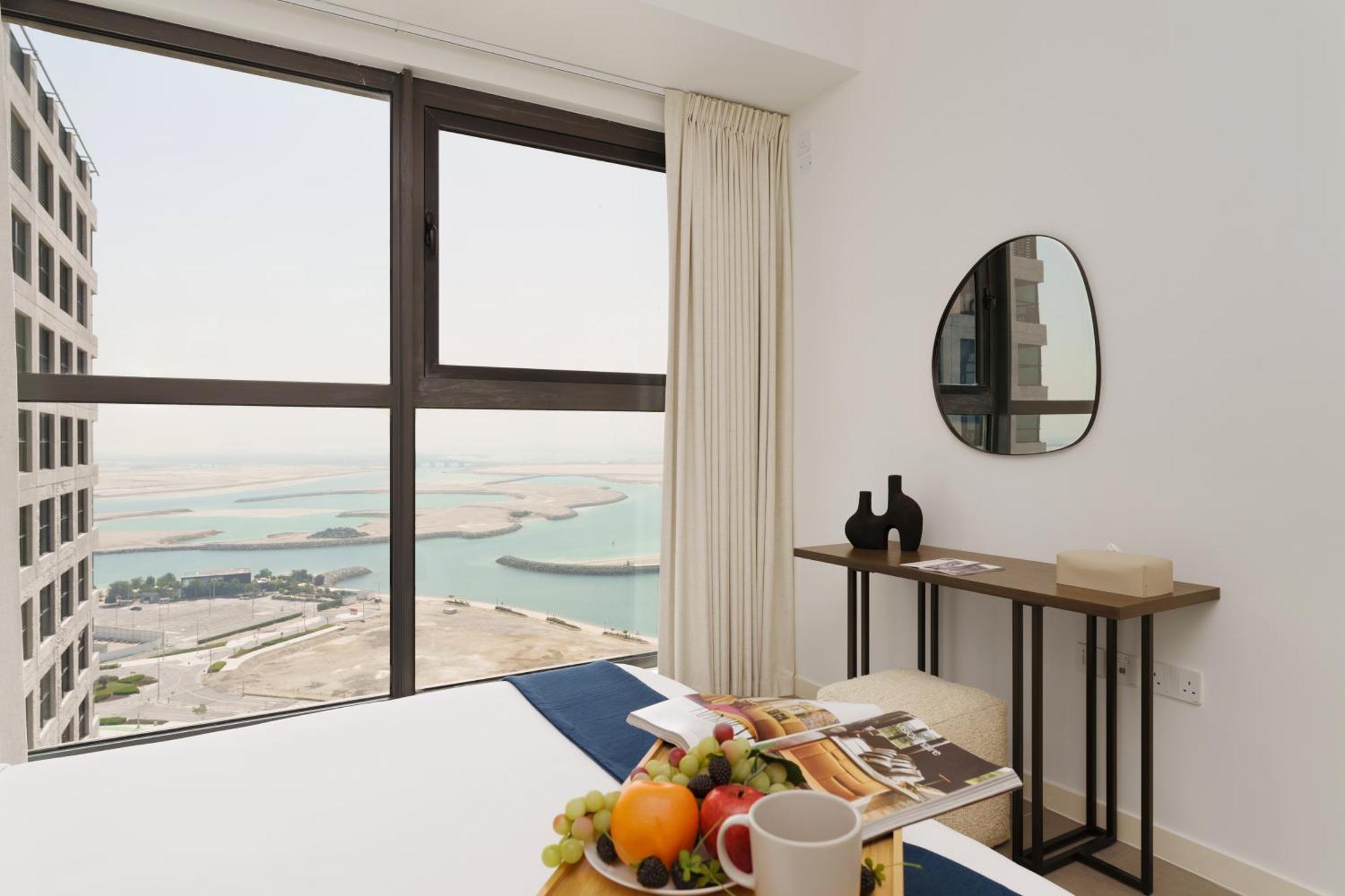 Apartamento Maison Privee - Modern & Panoramic Sea View Apt On Al Reem Island Abu Dabi Exterior foto